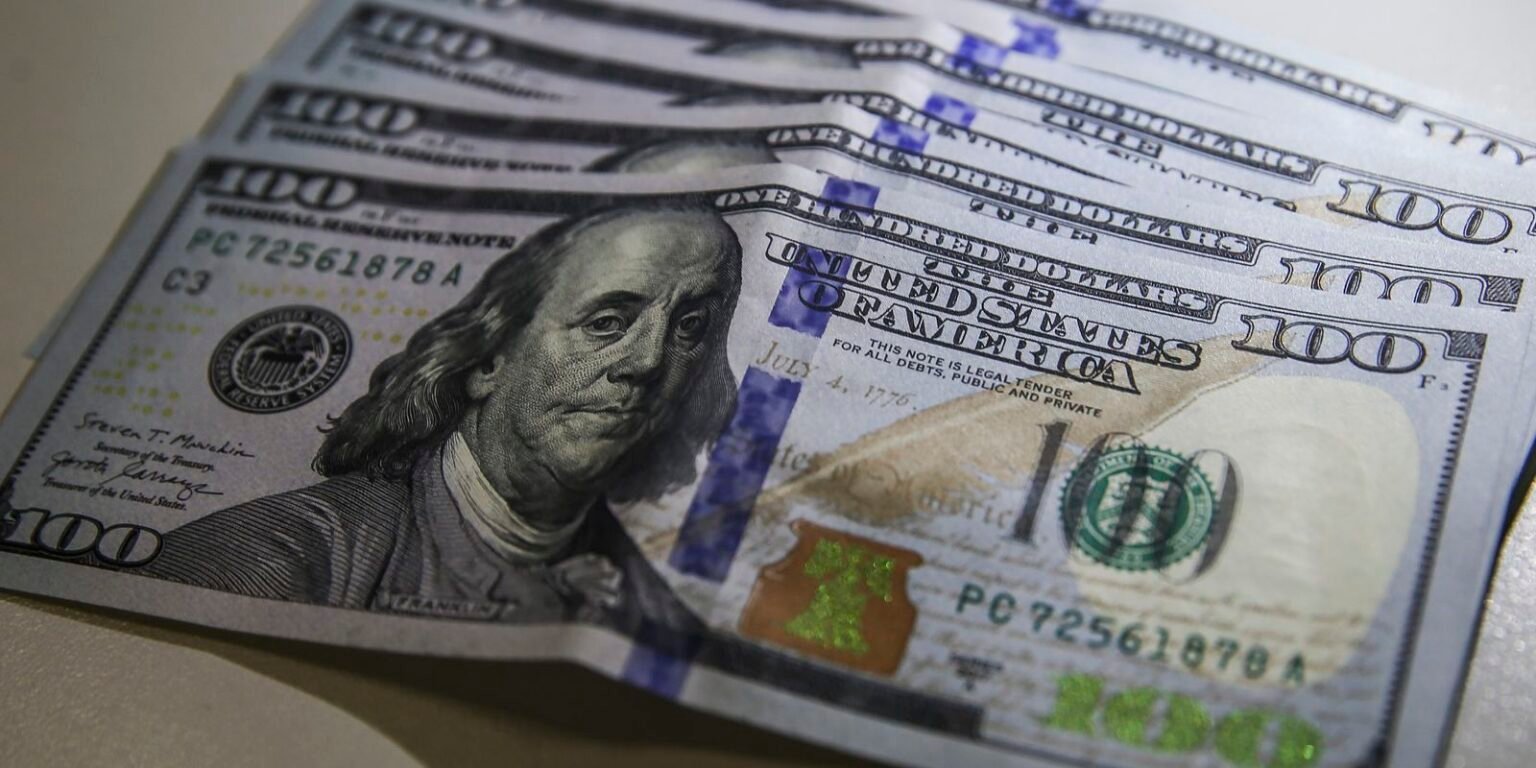 dolar moeda 0803221210