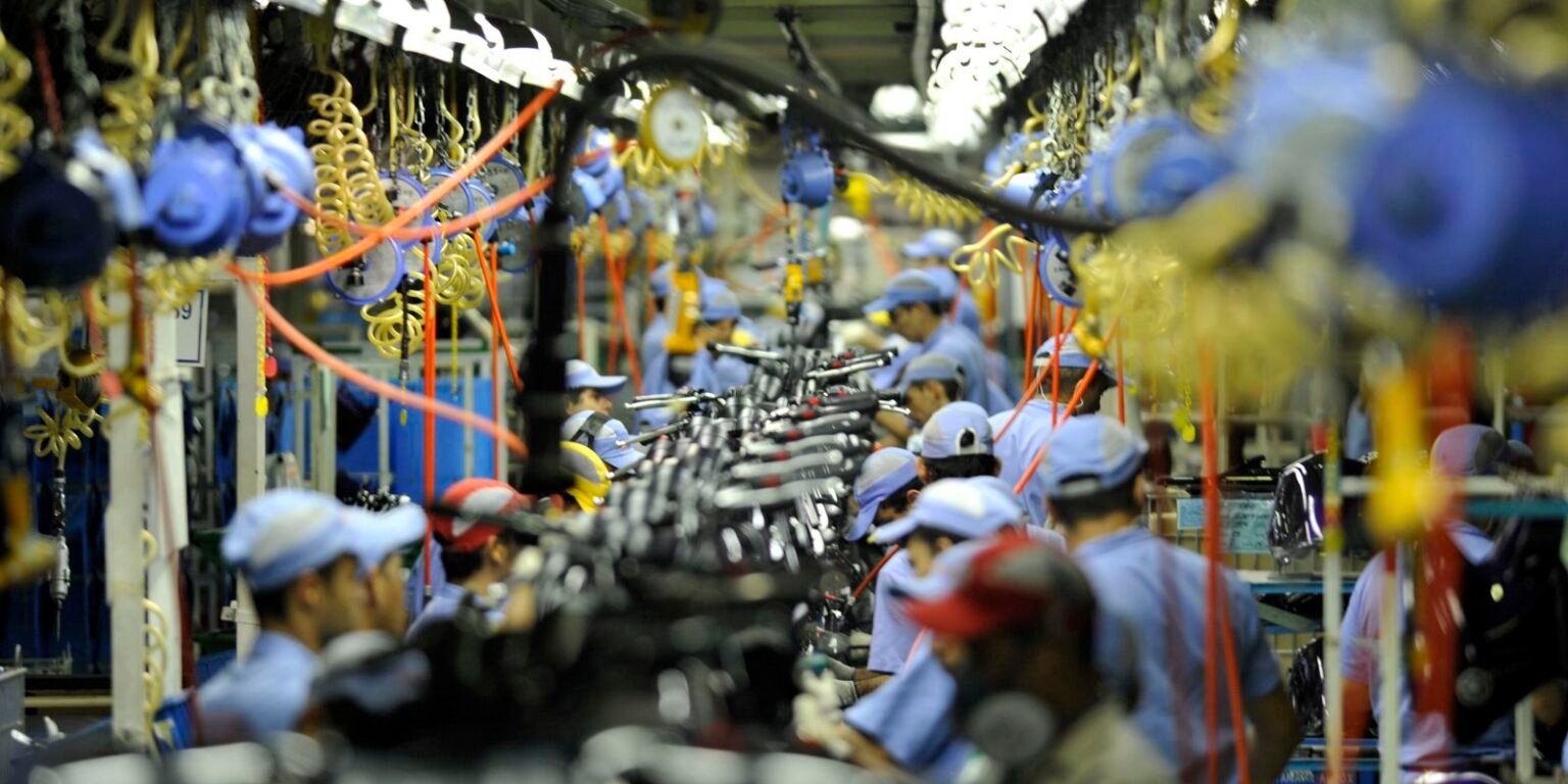 Parecer da 6×1 é adiado em meio à pressão para transição de 10 anos industrias fabricas de motocicletas industrias fabricas santos fc2610100917
