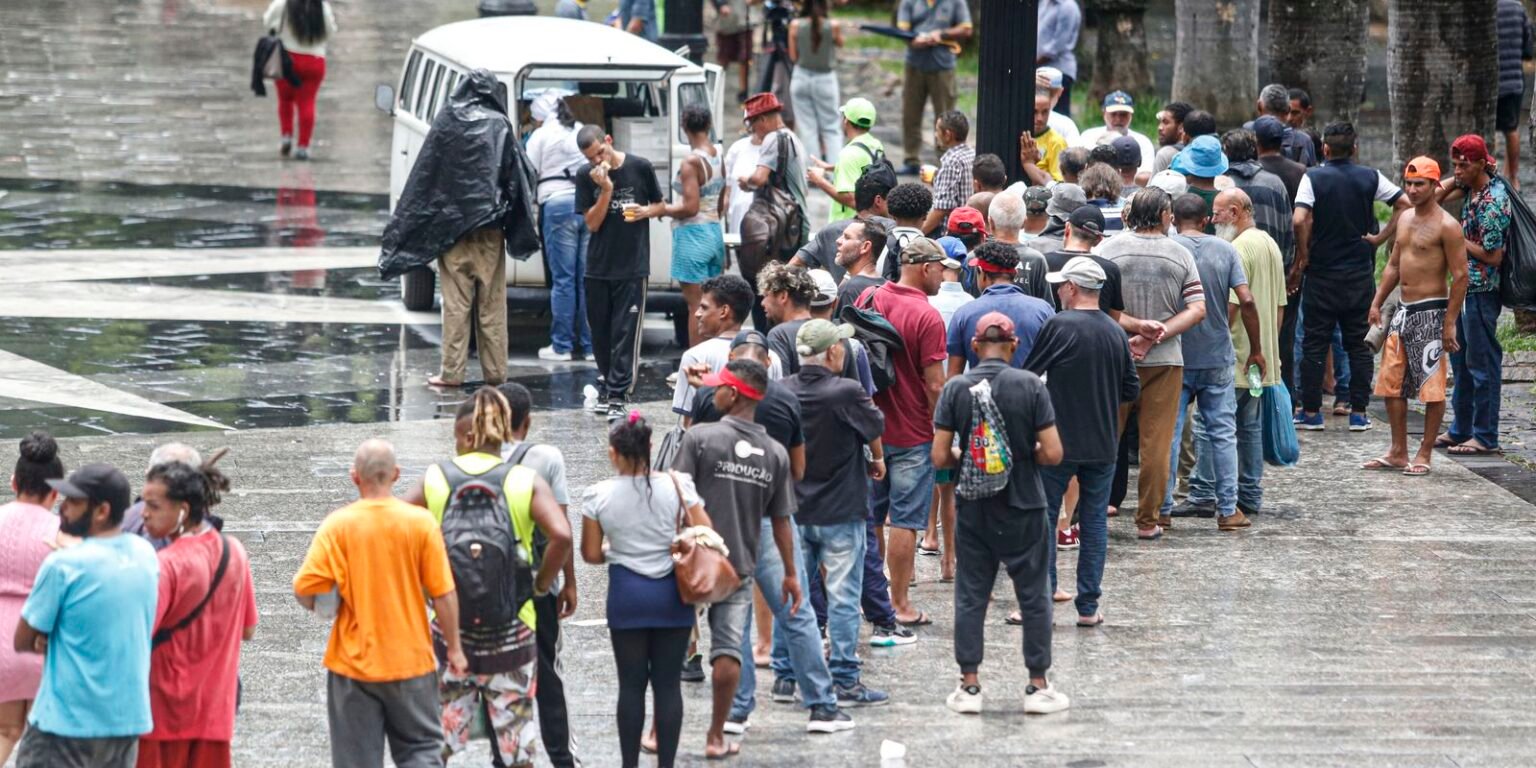 População em situação de rua no Brasil passa de 388 mil em maio; lista por estado moradores rua sp06