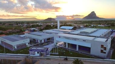 Governo da Bahia inaugura novo Colégio Estadual de Tempo Integral em Itatim com investimento de R$ 32,1 milhões Col20Tempo20Integral20GeovC3A2nia20Nogueira2028429