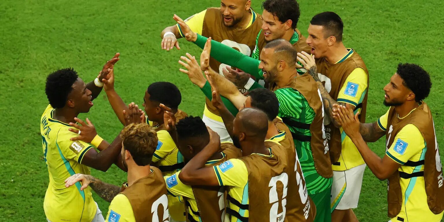Vini Jr brilha e Brasil se classifica em 1o com