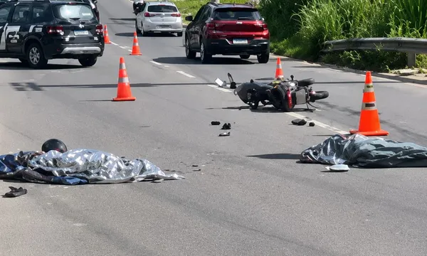 Casal morre em grave acidente envolvendo carros e motocicleta em Cajazeiras VIII acidente em Cajazeiras VIII