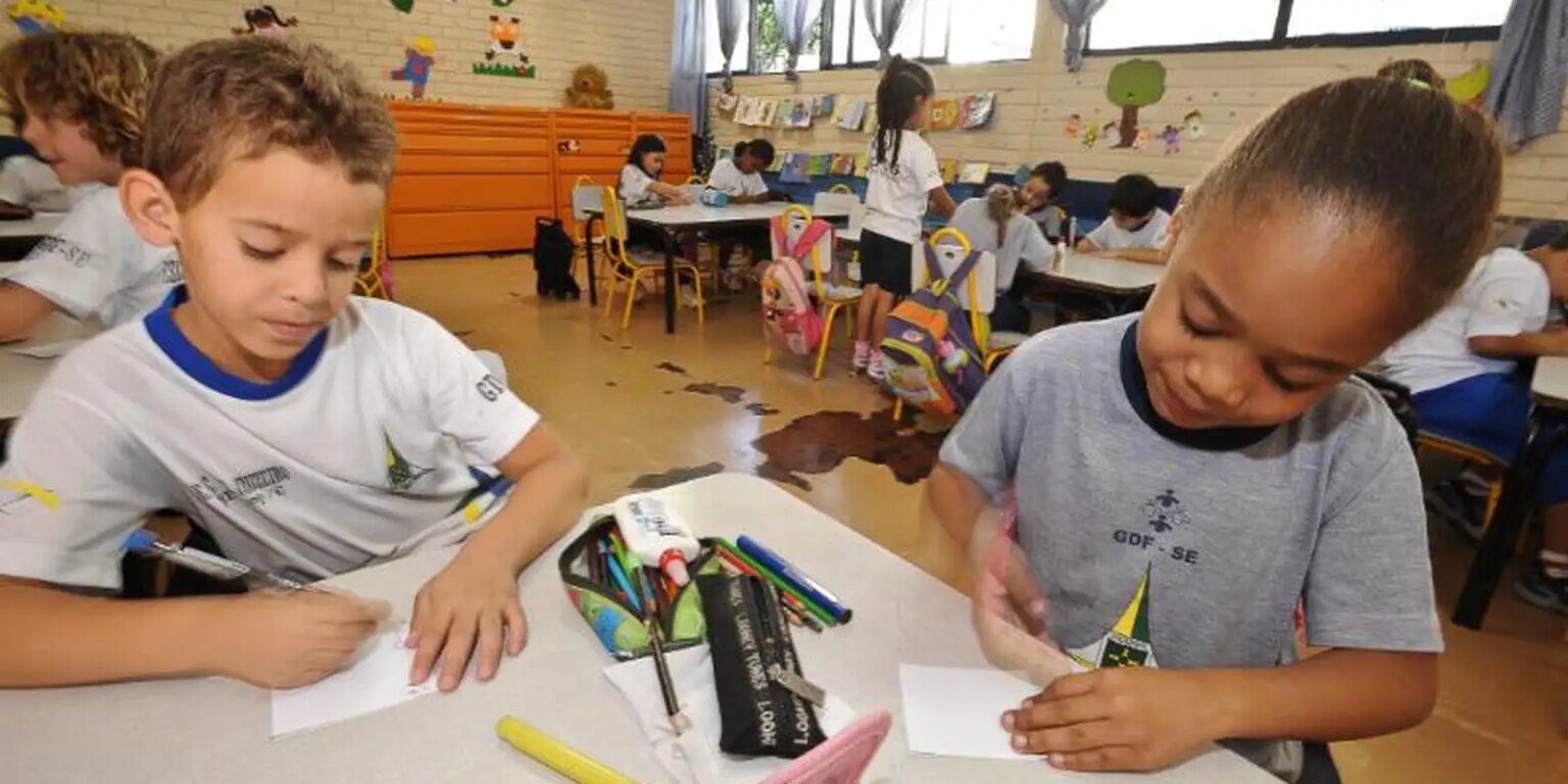 arquivo escola
