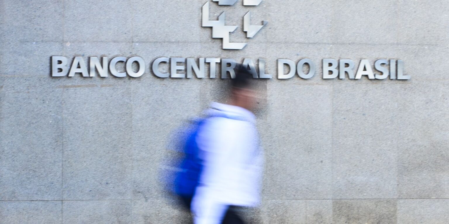 banco central mcajr abr 0104222273 0