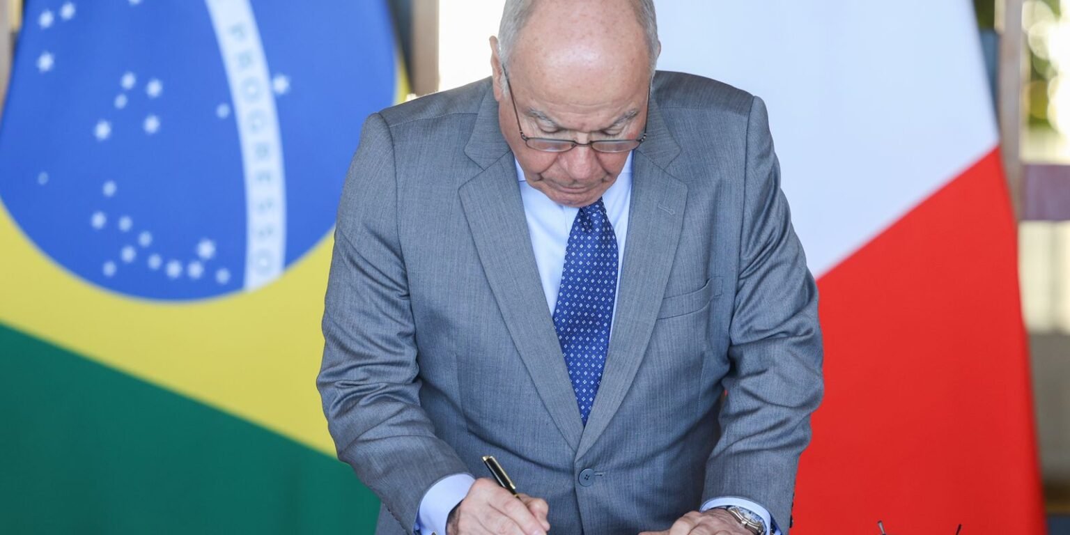 Itamaraty alerta para risco de EUA usar força militar no Brasil 0d7a7599.jpg