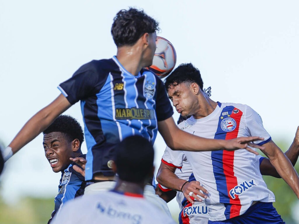Bahia atropela o Grêmio por 4 a 0 e entra no G-8 do Brasileirão sub-17 bahia sub 17