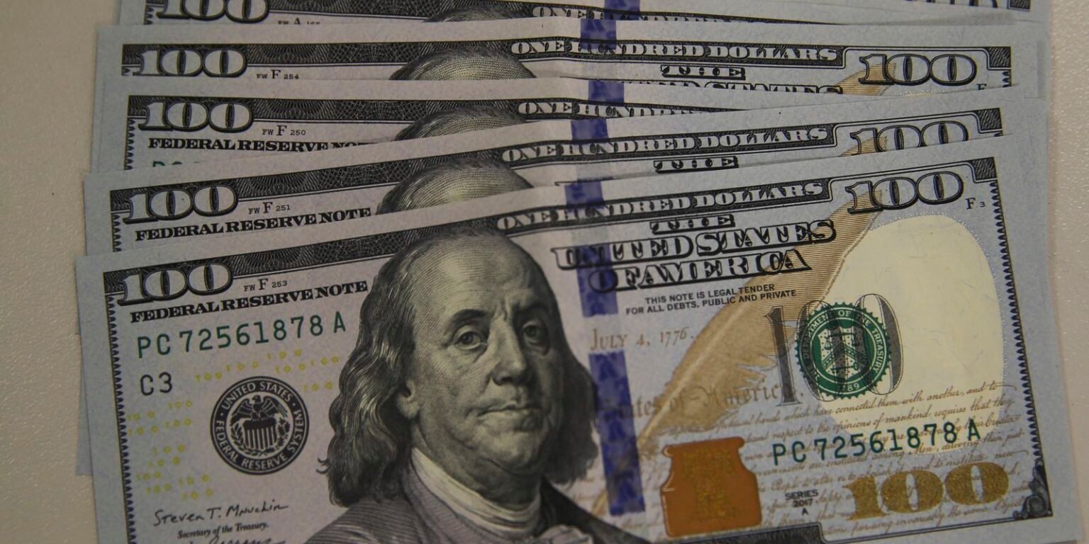 Dólar cai a R$ 5,13, e bolsa recua em dia de ajuste no mercado dolar moeda 0803221209
