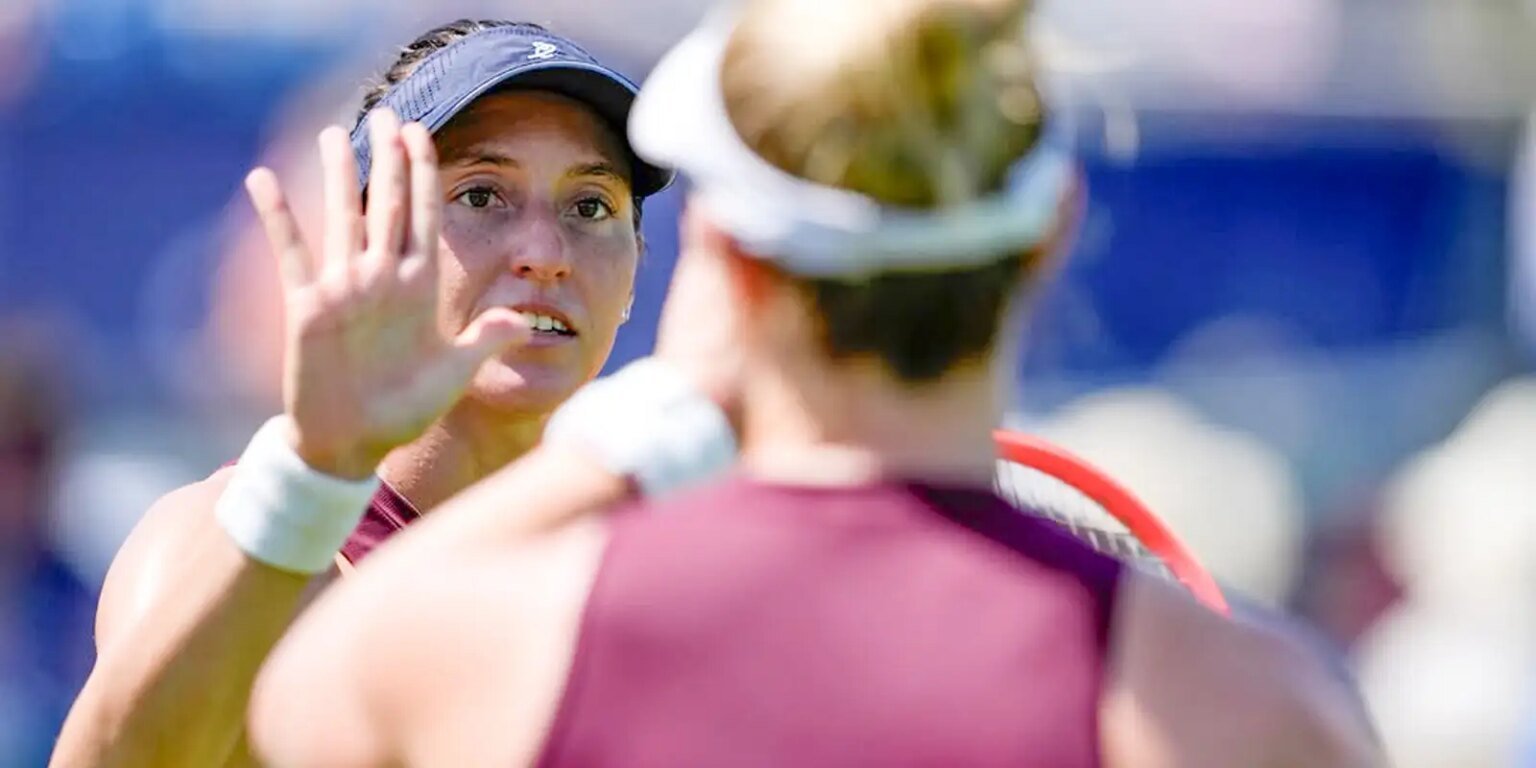 Luisa Stefani avança às oitavas de final nas duplas em Wimbledon luisa stefani 01