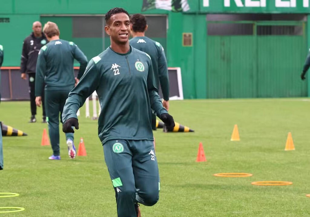 max alves chapecoense