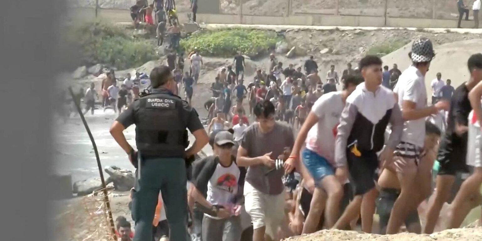 Espanha cita grupos “reacionários” e fake news em imigração em Ceuta 2026 07 30t190139z 1 lynxmpem6t21i rtroptp 4 migration europe spain ceuta