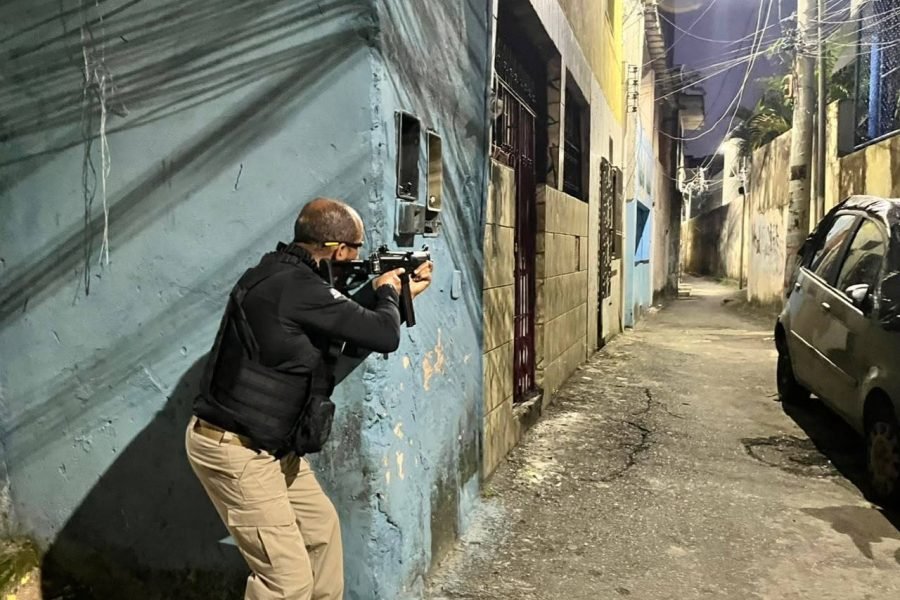 Megaoperação invade seis cidades da bahia e mira suspeitos de crimes sexuais contra crianças e adolescentes 8483093d d1c5 4f84 89a1 22f49a8f299a 900x600 1