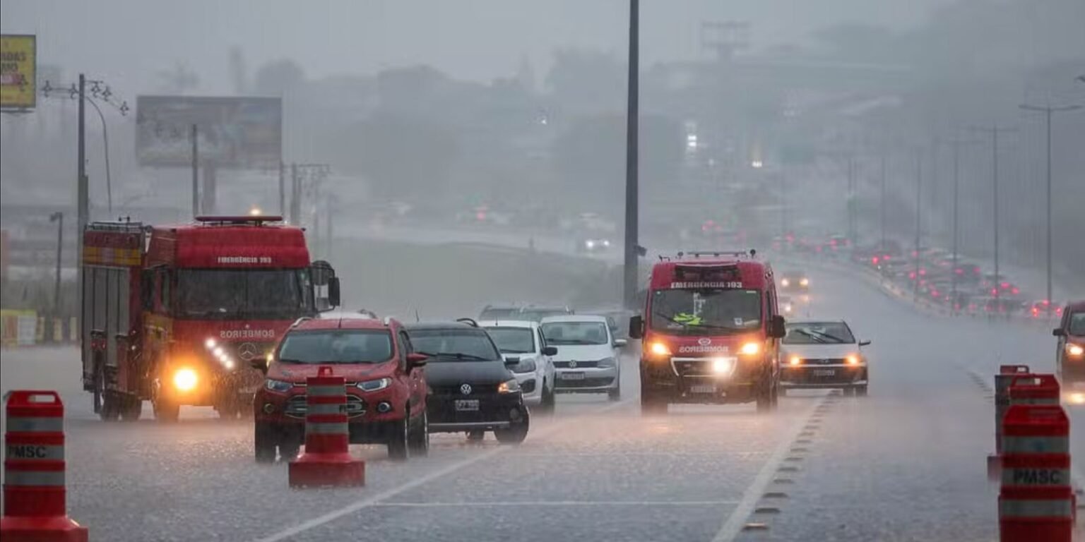 Sul e Sudeste terão dia de chuva, trovoadas e tempestades captura de tela 2026 07 11 as 14.00.33