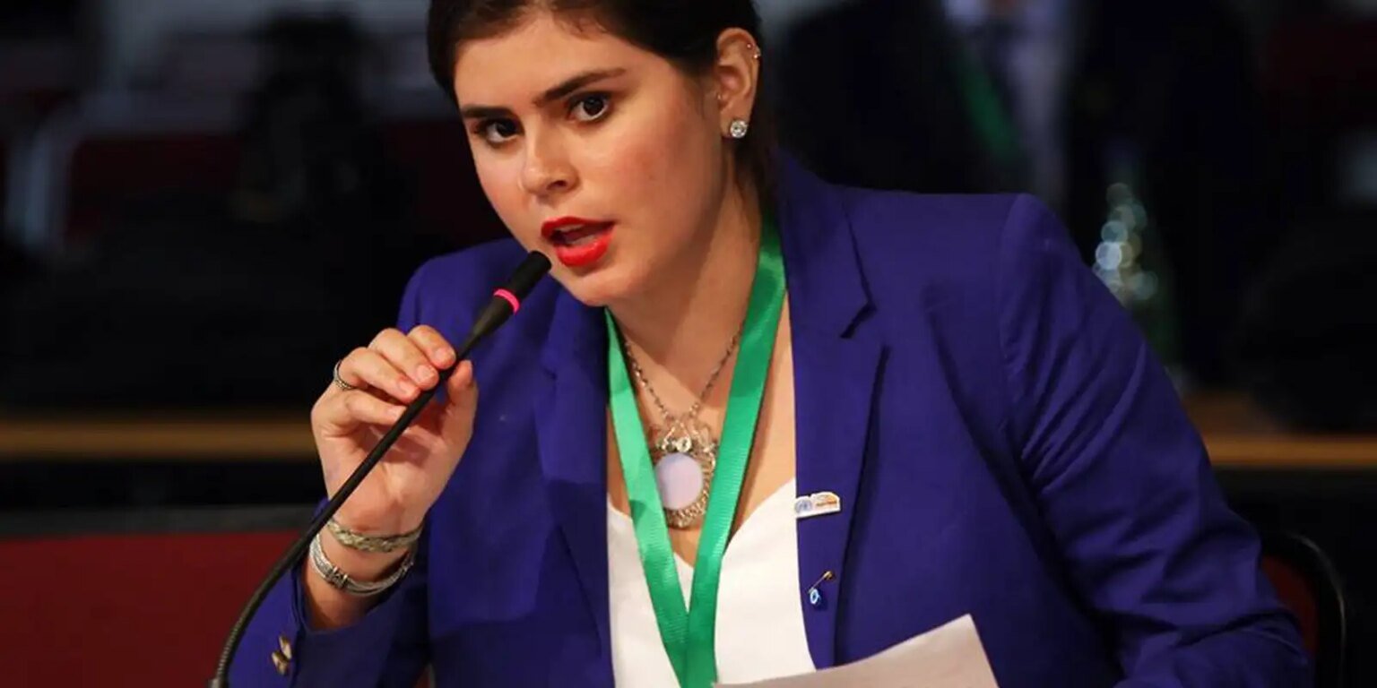 Brasileira defende mais influência dos jovens nas decisões da COP17 cop11 unccd