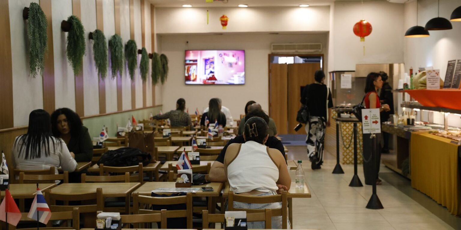 Serviços ocuparam 15,9 milhões e pagaram média de 2,2 mínimos em 2024 d6a9046