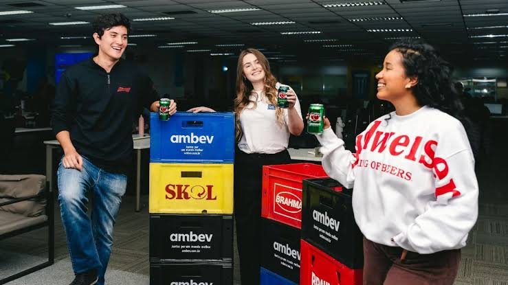 Ambev abre vagas de estágio e trainee com salário até R$ 9,5 mil; veja como participar images