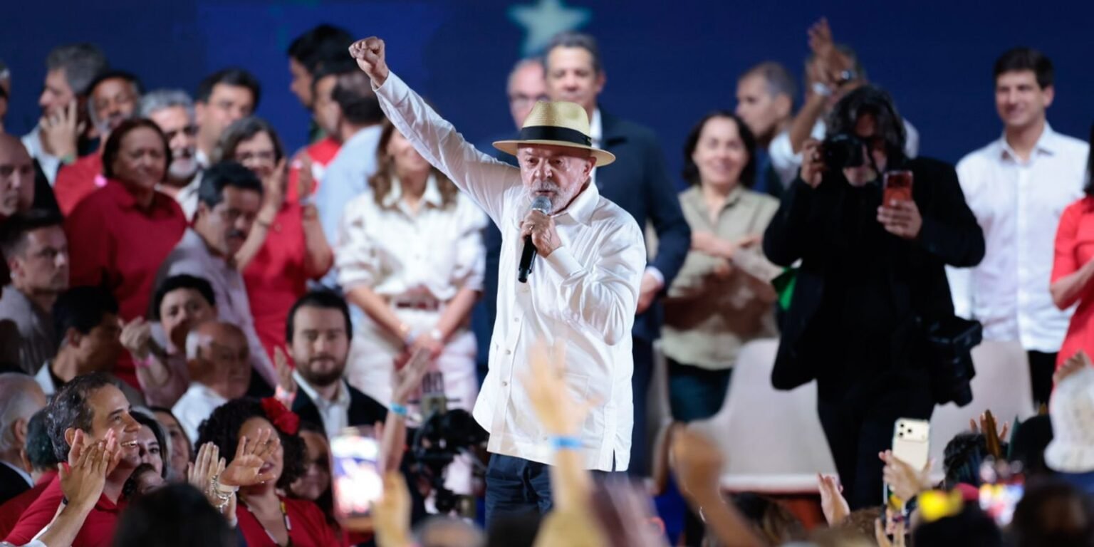PT oficializa candidatura de Lula à Presidência int0638 7