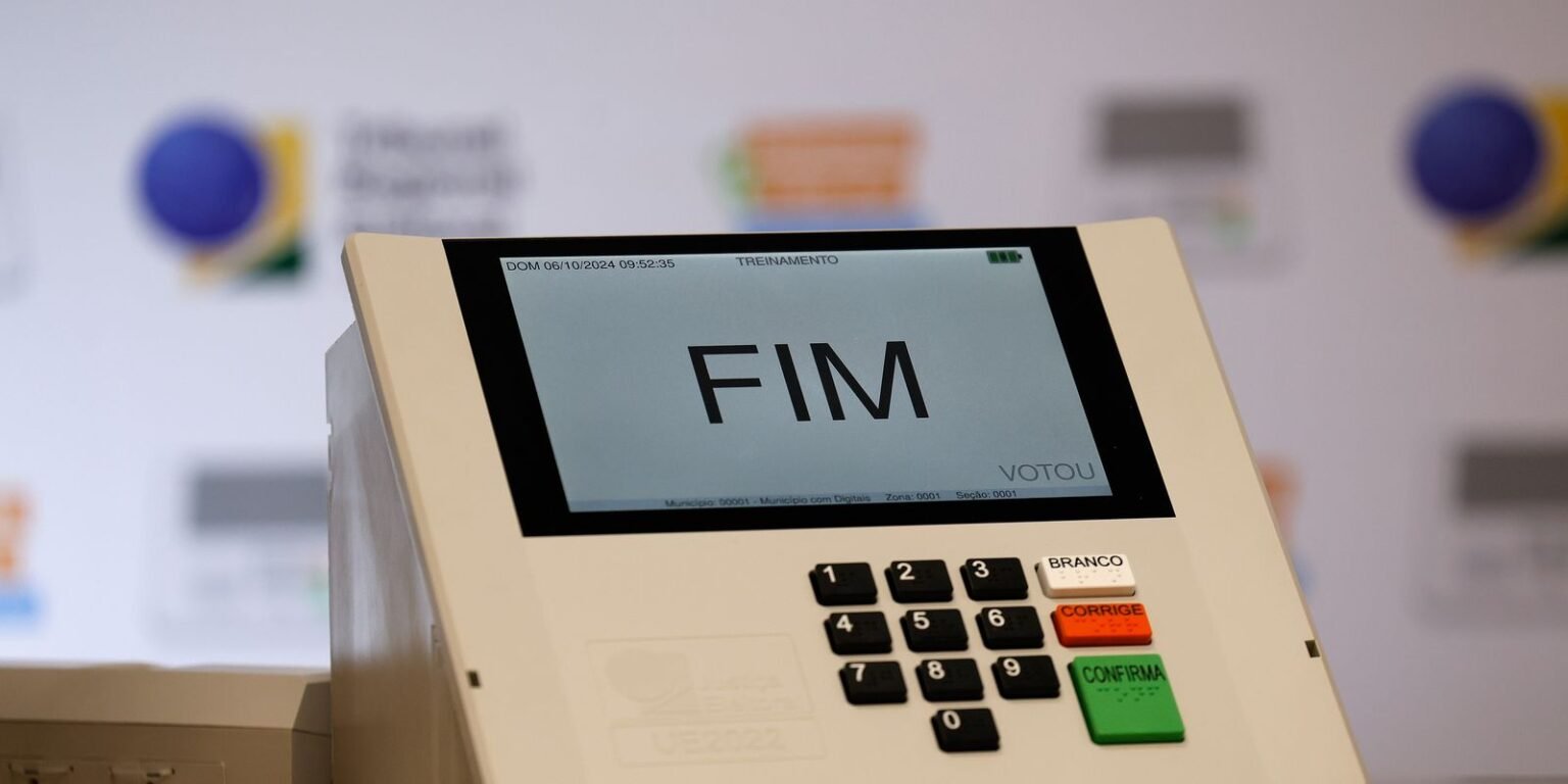 Eleitor tem até esta quinta-feira (20) para solicitar voto em trânsito rbr2547