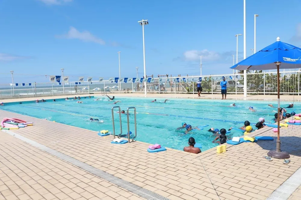 Salvador abre hoje 1.045 vagas gratuitas para natação e hidroginástica whatsapp image 2023 12 04 at 10.57.50