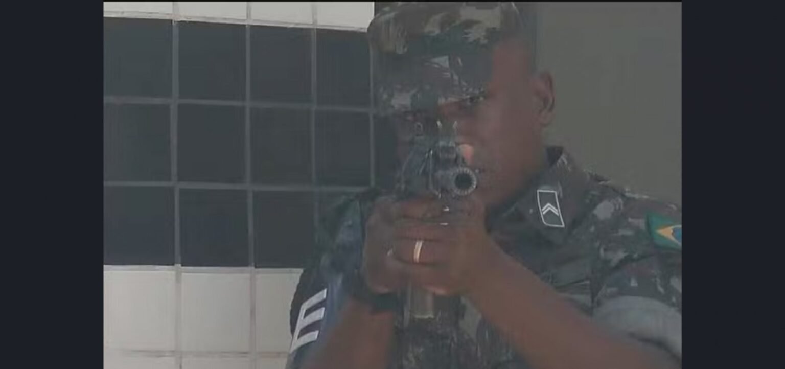 Militar é investigado por suposto esquema de venda de armas e munições para traficantes 188272cabo do exercito e investigado por suposto fornecimento de municoes ao trafico em salvador 3