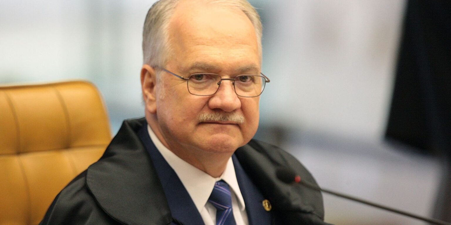 Fachin dá 24h para Mendonça levantar sigilo de todo caso Master fachin stf