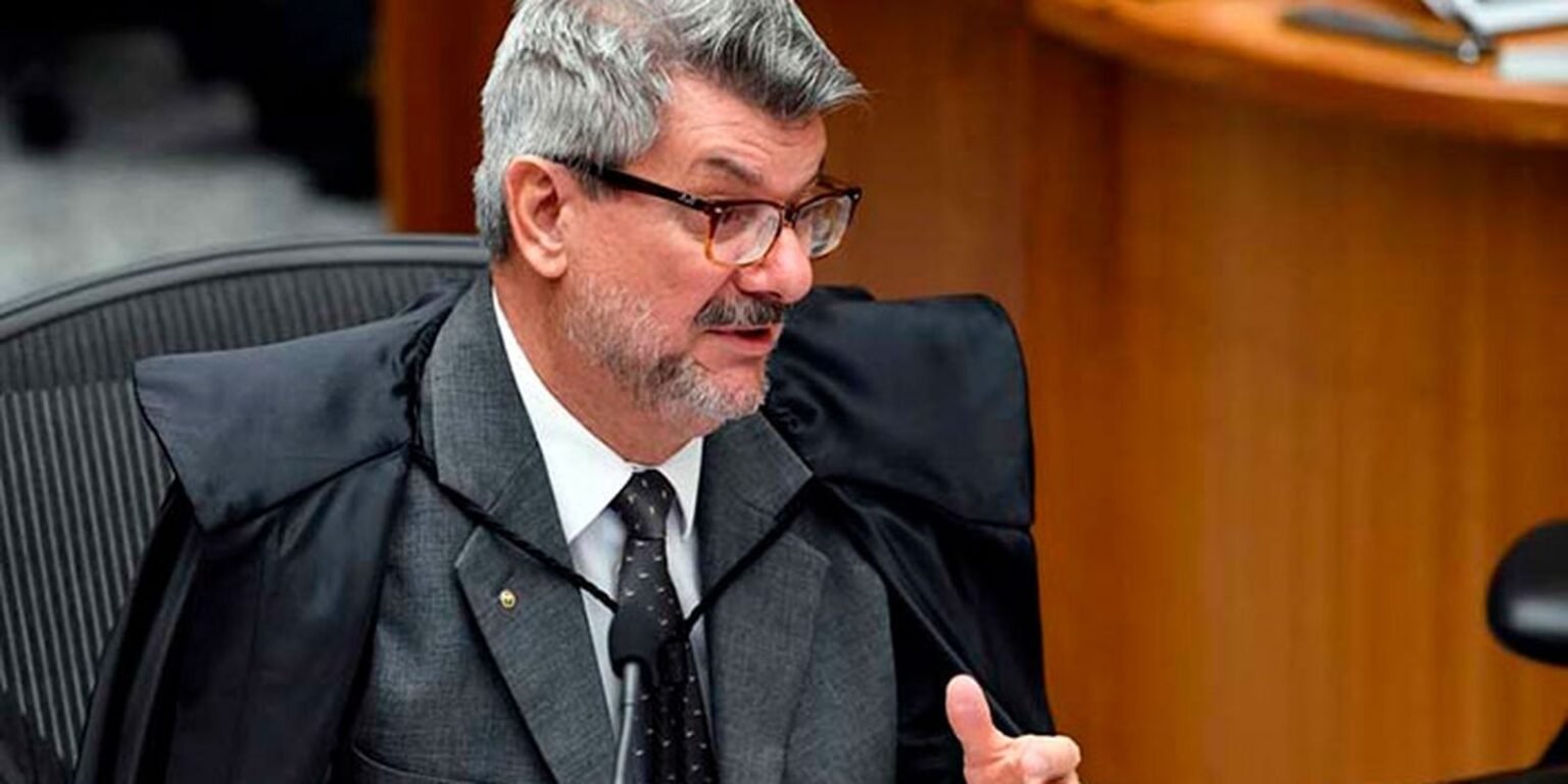 AGU pede ao STF perda do cargo de ministro acusado de assédio marco buzzi