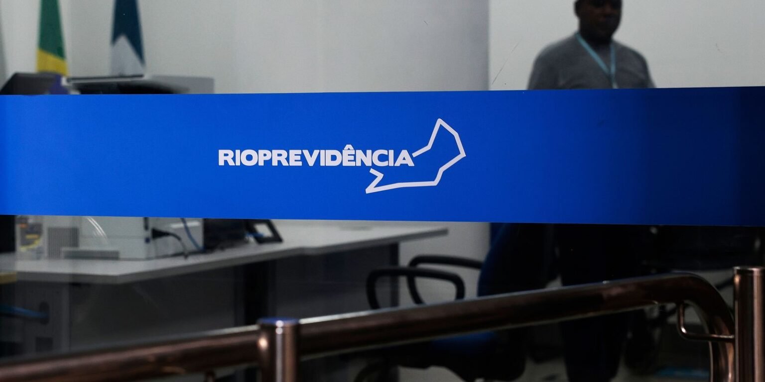 Rioprevidência vende em leilão terreno na Ilha dos Caiçaras rbr7613