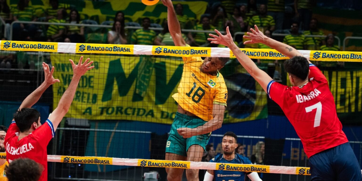 Brasil vence Chile na estreia pelo Sul-Americano de vôlei masculino volei masculino