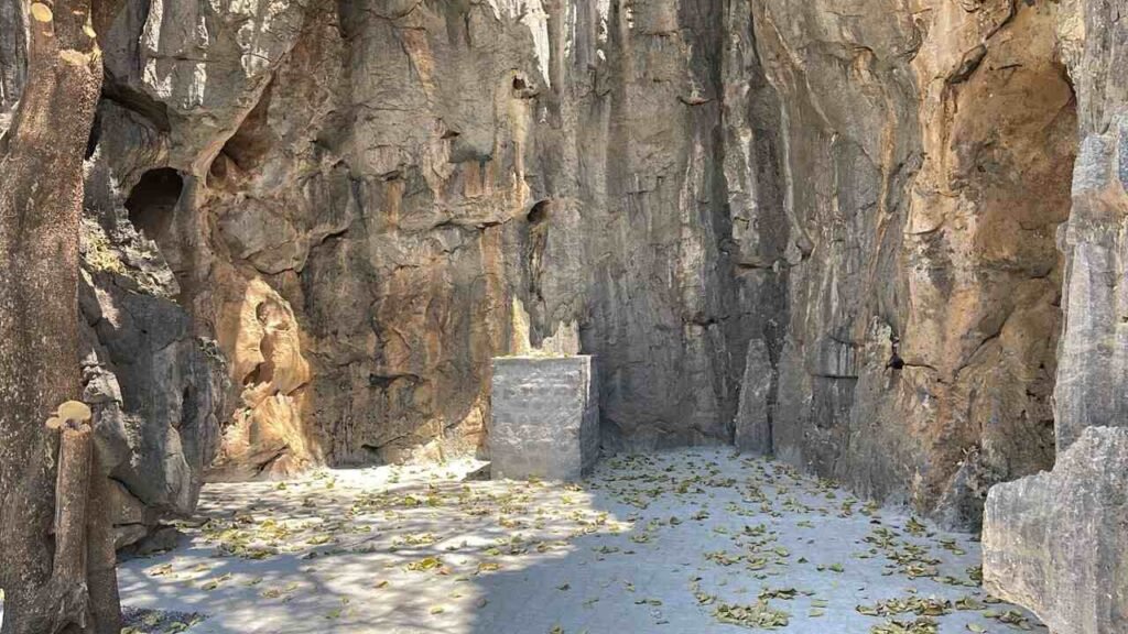 Fé e promessa: Santuário do Bom Jesus da Lapa ganha Gruta de São Jorge neste domingo IMG 20261007 WA0105 Easy Resize.com