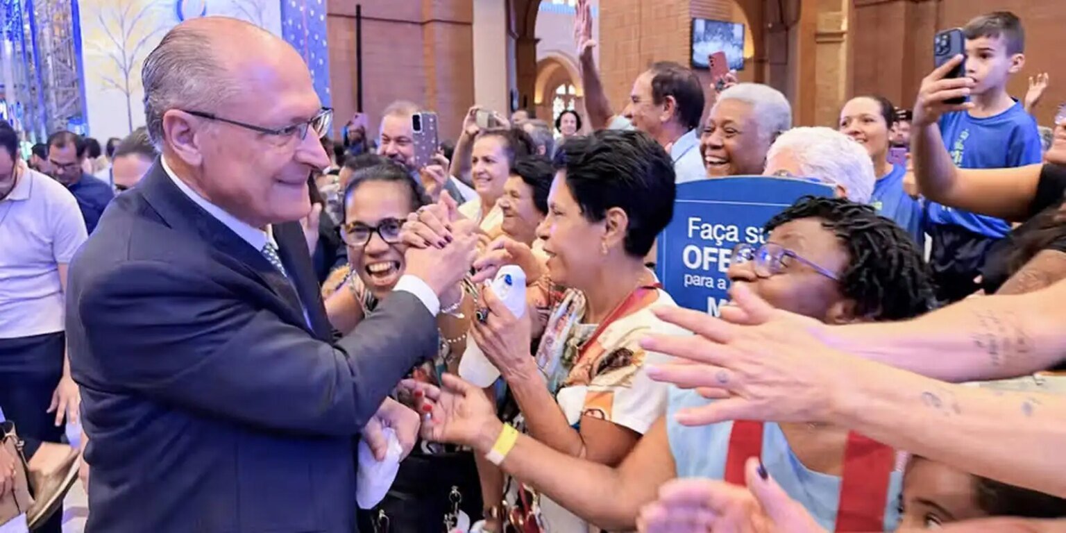 Em Aparecida, Alckmin pede isenção da Justiça Eleitoral geraldo alckmin