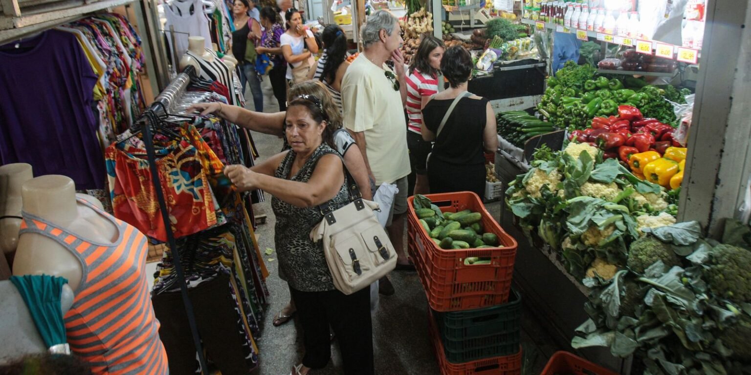Cortes em auxílios sociais podem gerar retração em cidades do interior inflacion8