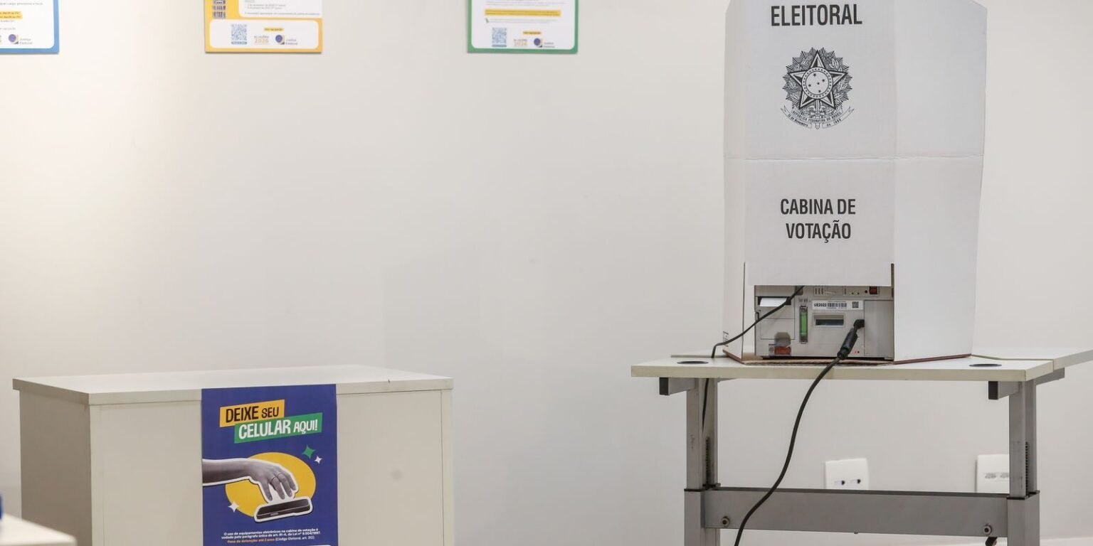 Eleitores de Itaguaí, no Rio, votam domingo também para prefeito pin5457.jpg 2