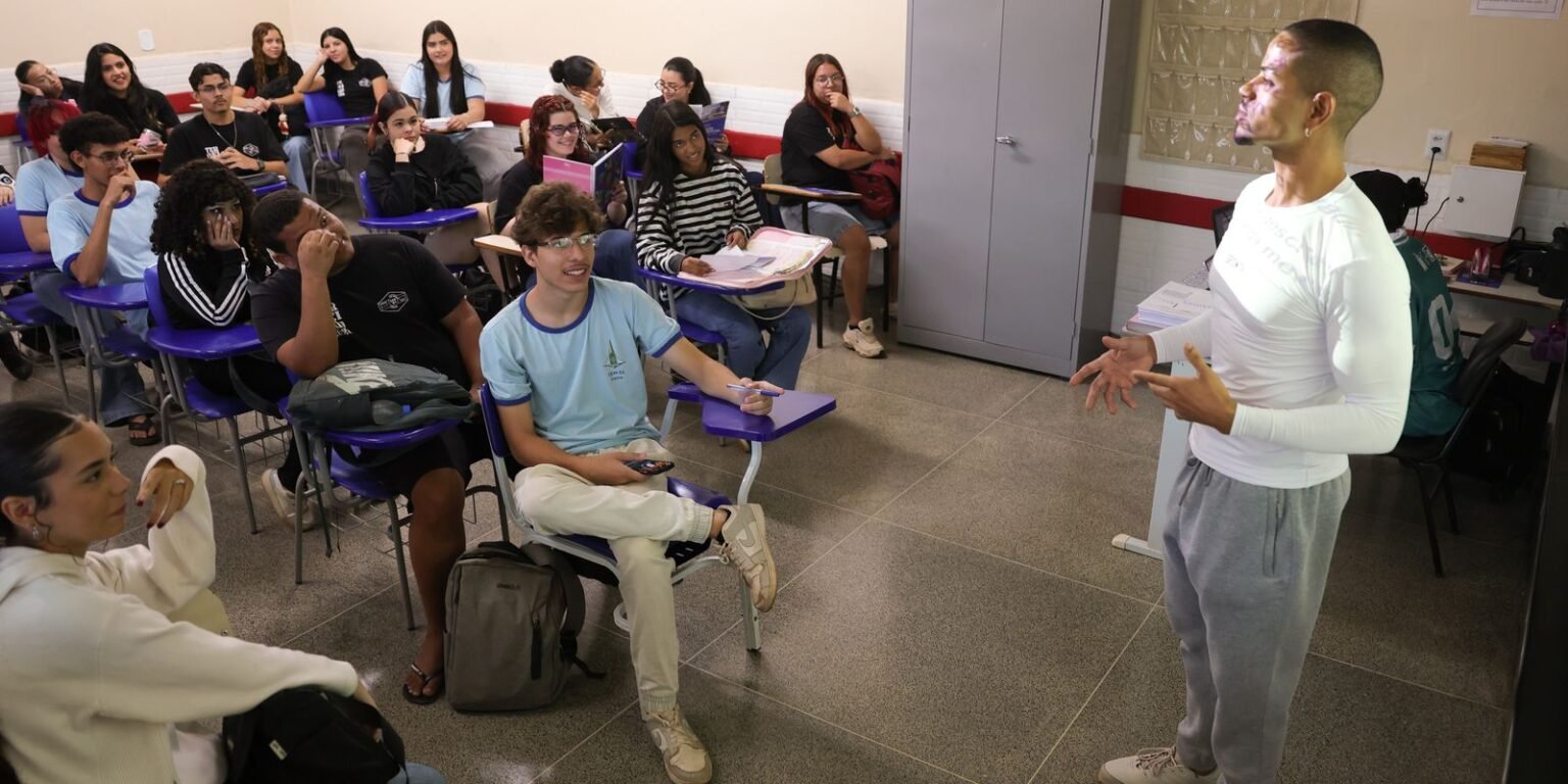 Enem 2026: inscrito automaticamente deve escolher idioma da prova pzzb7257