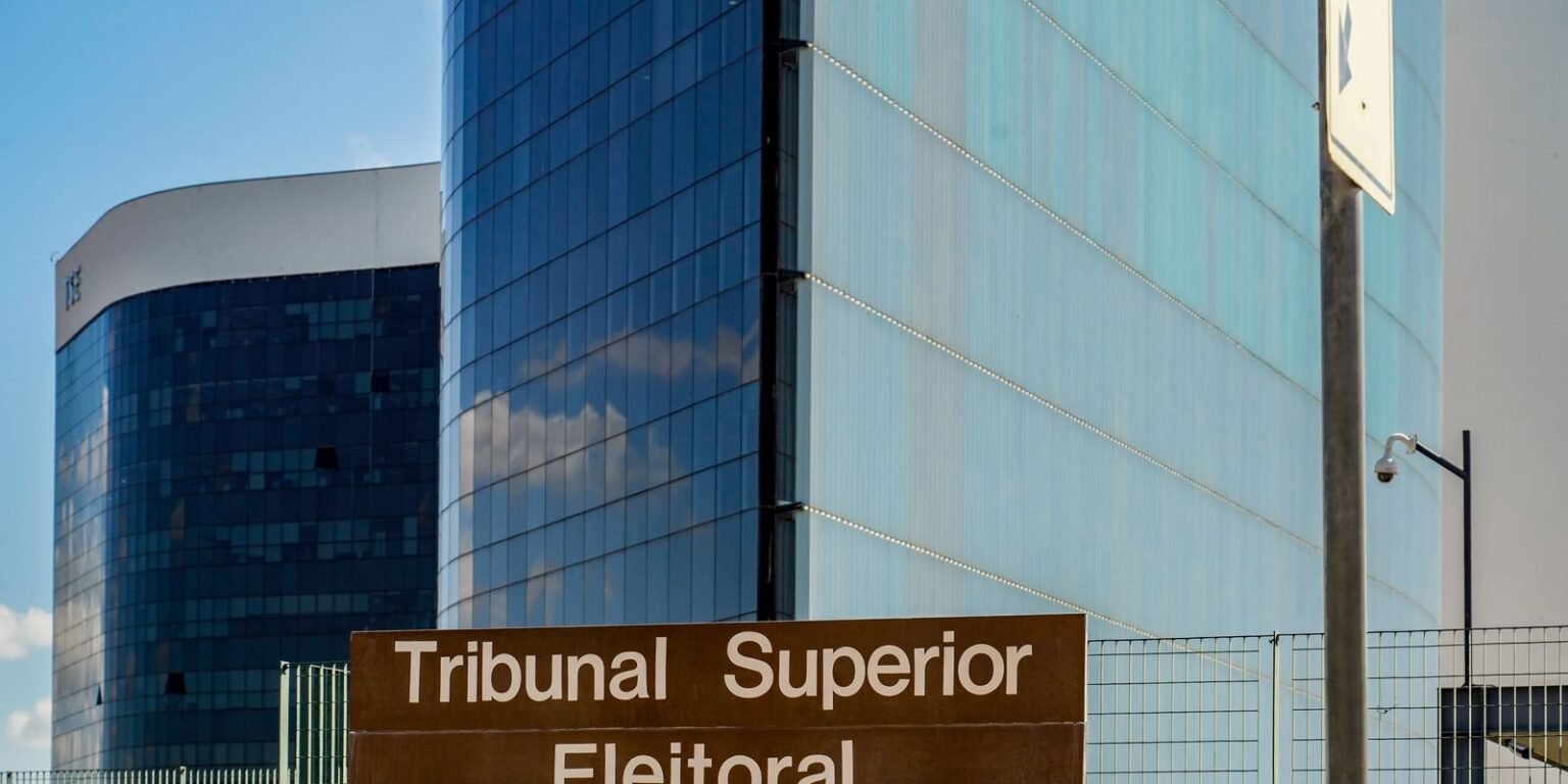TSE forma maioria para manter retirada de posts sobre Nossa Senhora raf1324